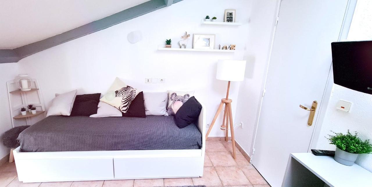 Nice : Studio Idealement Place En Centre Ville Apartman Kültér fotó